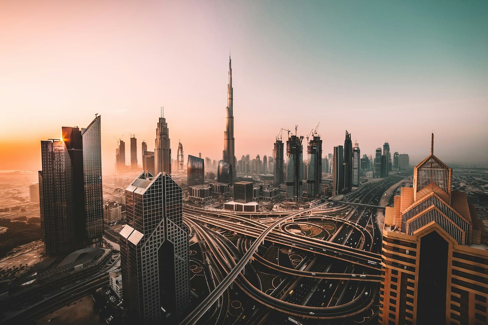 Dubai street between high-rises — the first weeks on the ground